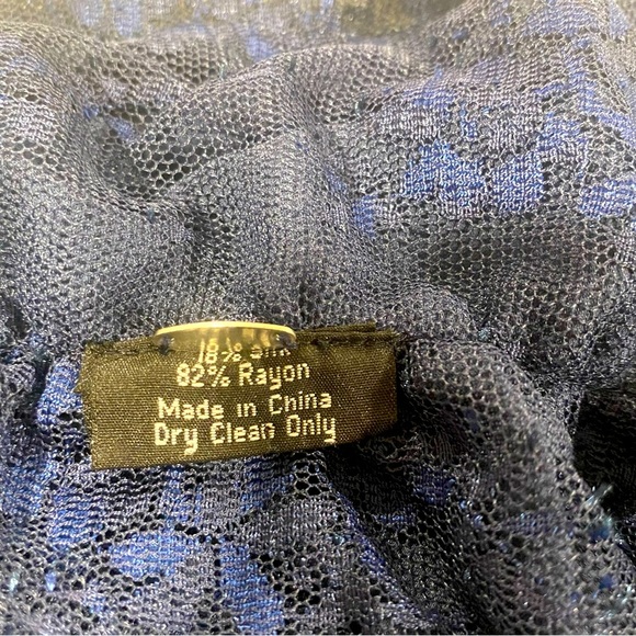 Elizabeth Gillett Blue Lace and Ruffle Scarf, NWOT - Picture 6 of 6